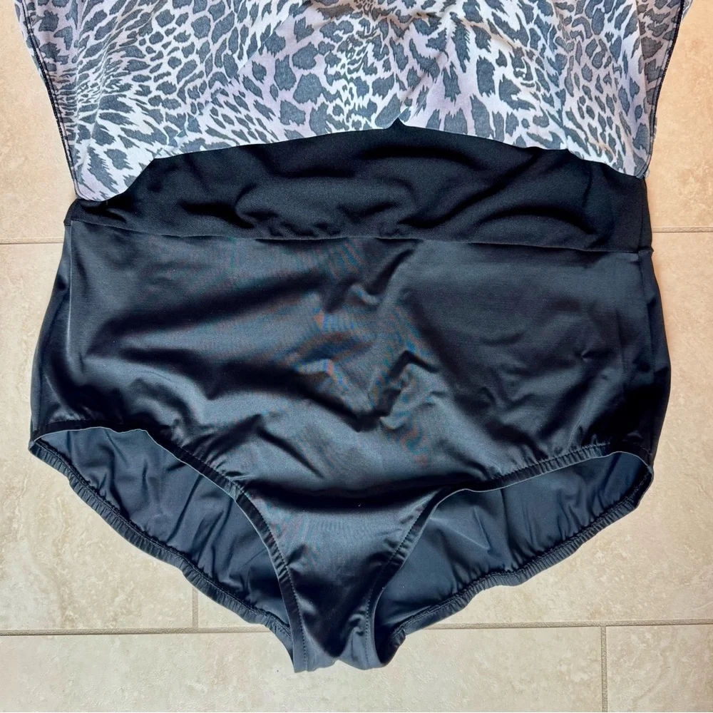 Catalina Suddenly Slim  Black/Grey  Swimsuit Dress. - Picture 4 of 6